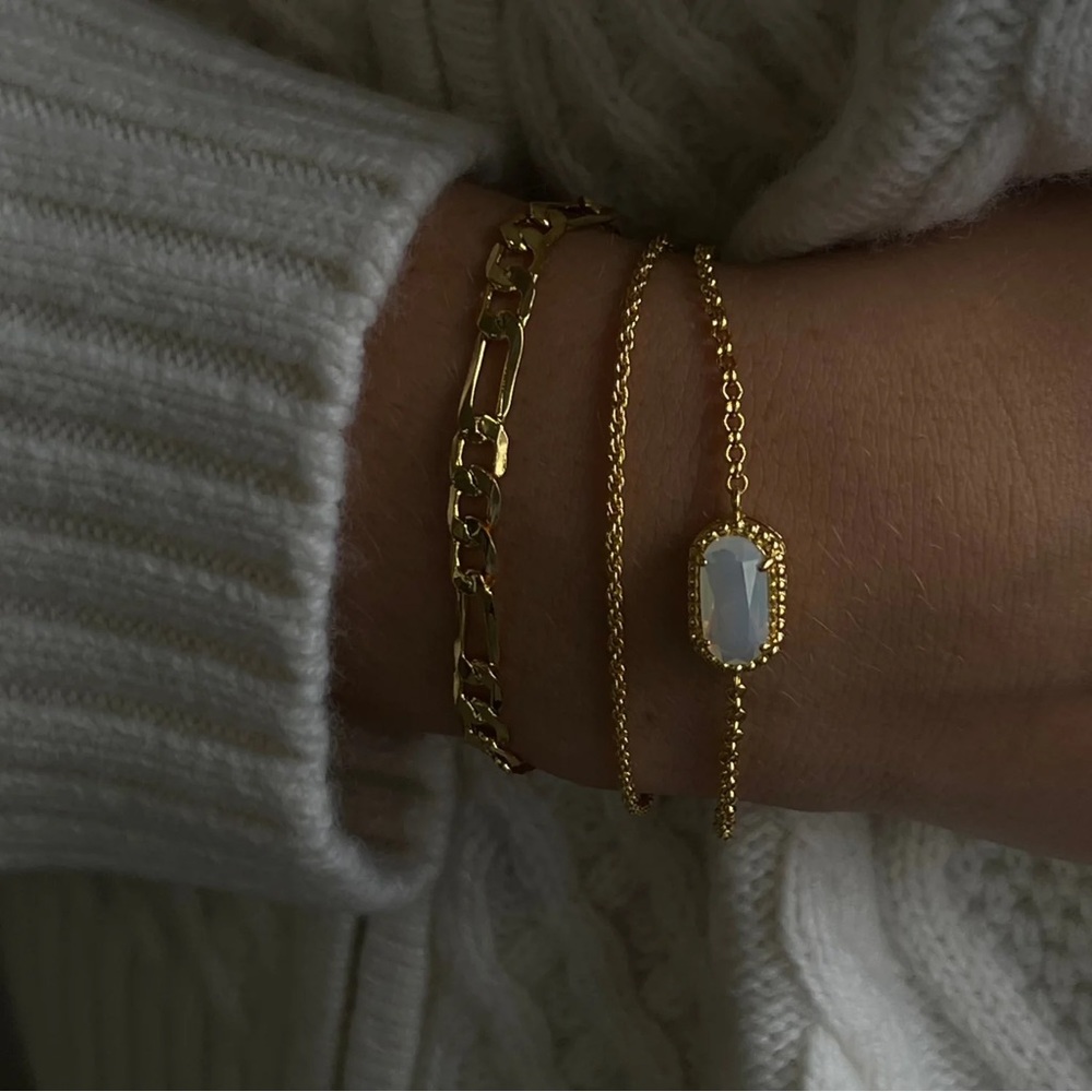 Aura Bracelet Gold - Picture 2 of 13